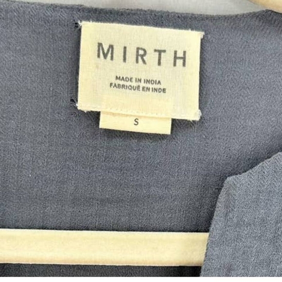 Mirth blouse and necklace size small - Picture 13 of 14